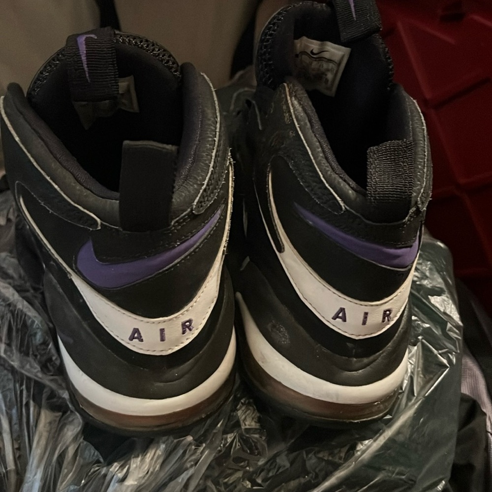 Cb34 black Sir Charles size 11 No box  worn but well kept
